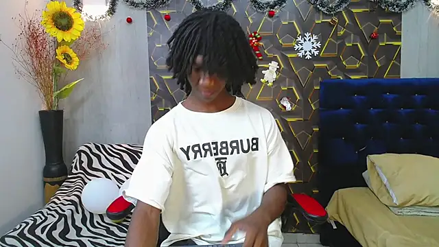 Snapshot of negga_cum chatting on December 4, 1:09 pm negga cum online show from December 4, 1:09 pm