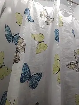 Snapshot of Angel-umbra chatting on December 1, 6:35 pm Angel-umbra online show from December 1, 6:35 pm