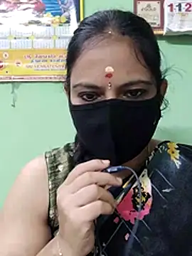 Snapshot of Queen-Neha chatting on December 1, 5:51 pm Queen-Neha online show from December 1, 5:51 pm