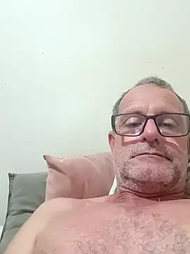 Snapshot of nard53 chatting on April 14, 12:27 am nard53 online show from April 14, 12:27 am