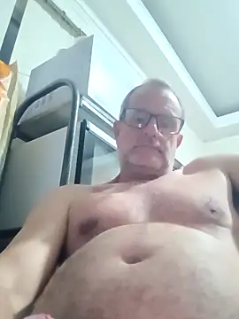Snapshot of nard53 chatting on April 16, 9:50 pm nard53 online show from April 16, 9:50 pm