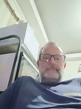 Snapshot of nard53 chatting on May 16, 12:40 am nard53 online show from May 16, 12:40 am