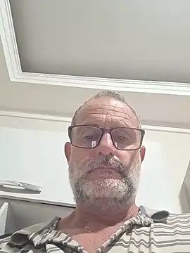 Snapshot of nard53 chatting on June 10, 12:22 am nard53 online show from June 10, 12:22 am
