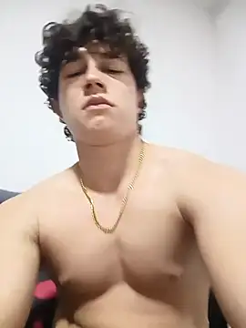 andrdosfn online show from November 18, 2:28 am