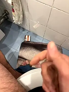 Snapshot of marc8876 chatting on November 22, 5:28 am marc8876 online show from November 22, 5:28 am