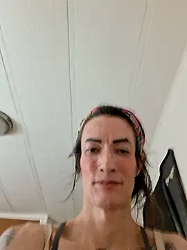 Snapshot of MaitressePomme3 chatting on November 27, 2:13 am MaitressePomme3 online show from November 27, 2:13 am