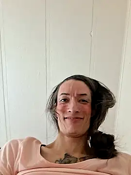 Snapshot of MaitressePomme3 chatting on December 2, 2:12 pm MaitressePomme3 online show from December 2, 2:12 pm