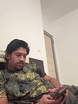 Jhonneeey online show from December 17, 1:33 am