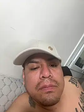 Snapshot of Pelotas2000 chatting on November 17, 3:29 pm Pelotas2000 online show from November 17, 3:29 pm