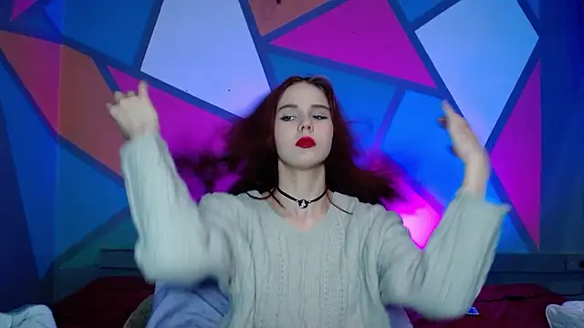 onessandra online show from February 5, 12:15 am