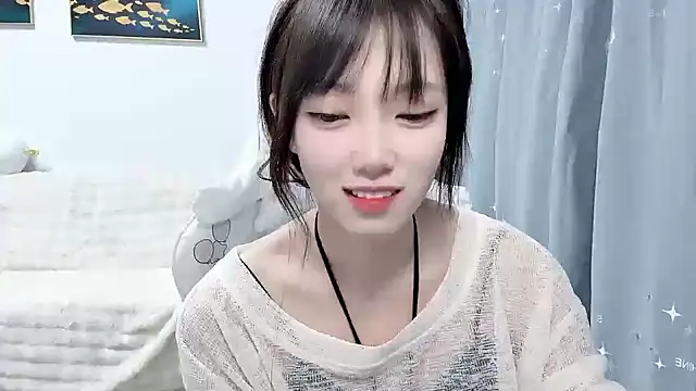 yuyayayu online show from February 4, 2:34 pm