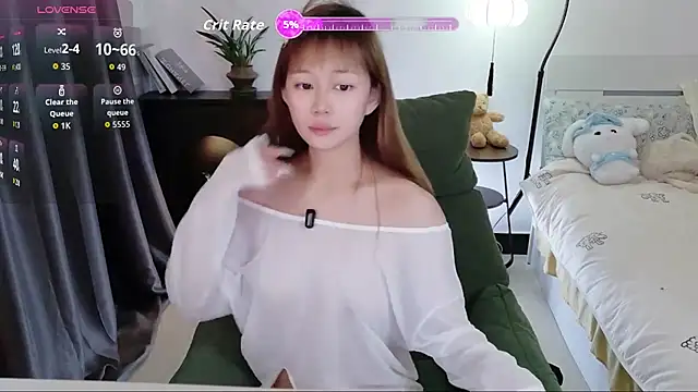 Snapshot of YuYu317 chatting on December 15, 11:14 am YuYu317 online show from December 15, 11:14 am