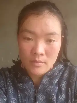 Snapshot of meomeo-00 chatting on December 5, 6:00 am meomeo-00 online show from December 5, 6:00 am