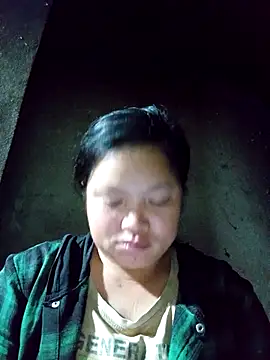 Snapshot of Ava-120 chatting on November 18, 8:46 pm Ava-120 online show from November 18, 8:46 pm