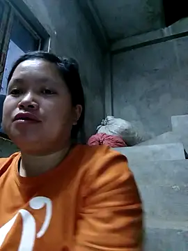 Snapshot of Ava-120 chatting on December 2, 10:42 am Ava-120 online show from December 2, 10:42 am