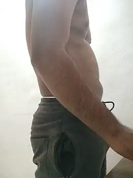 Snapshot of BhonduBaby chatting on November 19, 6:08 pm BhonduBaby online show from November 19, 6:08 pm