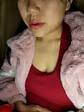 Snapshot of Xiu-L chatting on November 26, 3:24 pm Xiu-L online show from November 26, 3:24 pm