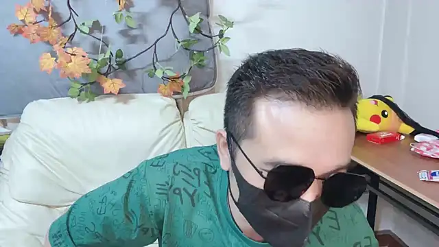 zghn00 online show from November 23, 11:10 am