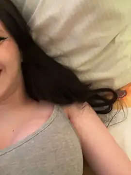 bettyButterfly online show from May 31, 12:34 pm