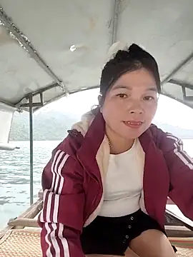 Snapshot of Cover-baa chatting on December 3, 9:07 am Cover-baa online show from December 3, 9:07 am