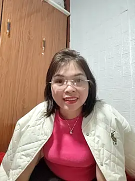 Snapshot of Cover-baa chatting on December 14, 11:09 pm Cover-baa online show from December 14, 11:09 pm