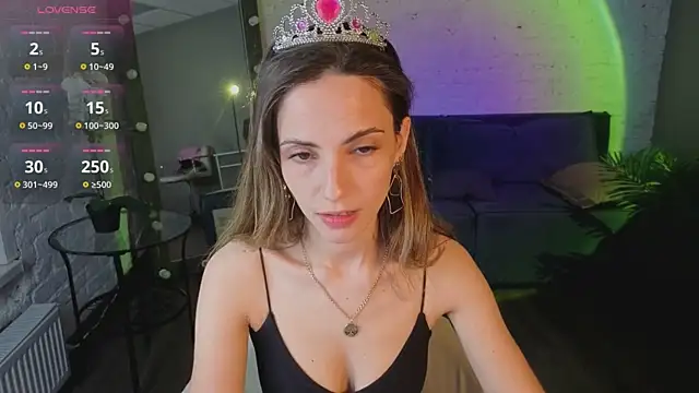 amelia meili online show from June 9, 1:12 pm