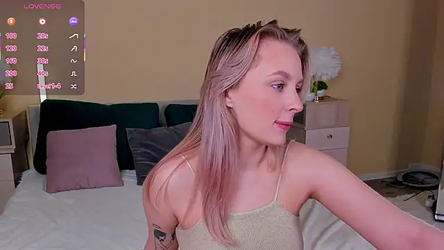 KiraRuiz online show from February 5, 1:21 am