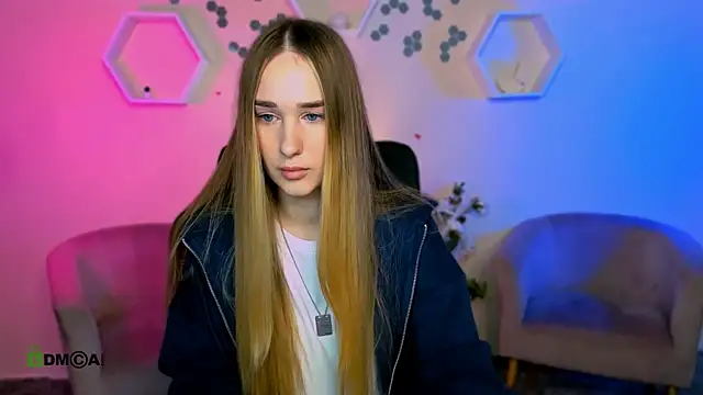 Snapshot of _kellykitten_ chatting on November 19, 10:48 am kellykitten online show from November 19, 10:48 am