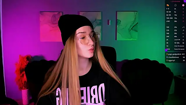  kellykitten  online show from February 9, 2:32 pm