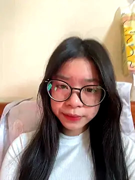 Snapshot of mau155_ chatting on November 24, 2:11 am mau155 online show from November 24, 2:11 am