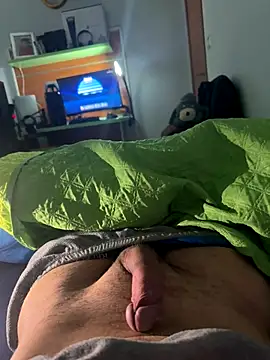Snapshot of Alessandro_478 chatting on December 17, 5:24 am Alessandro 478 online show from December 17, 5:24 am