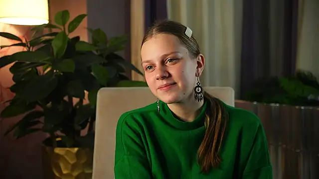 Snapshot of PeterSkaff chatting on November 20, 12:27 pm PeterSkaff online show from November 20, 12:27 pm