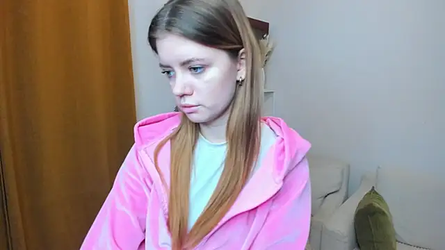 Snapshot of AngelesBenitz chatting on December 3, 6:43 am AngelesBenitz online show from December 3, 6:43 am