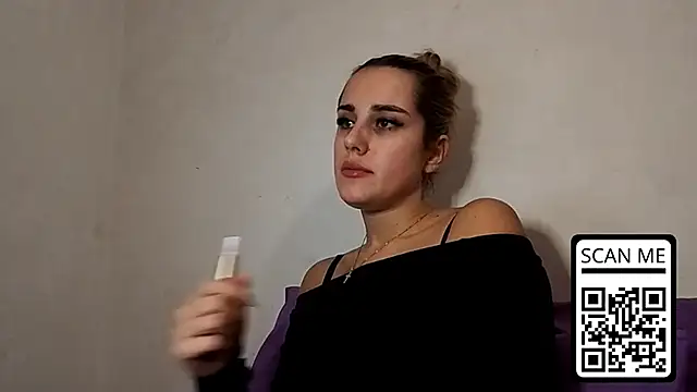 Snapshot of HotMusex chatting on December 3, 3:43 pm HotMusex online show from December 3, 3:43 pm