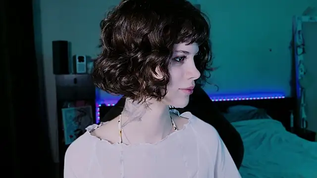 Snapshot of Ebfaafret chatting on November 24, 5:18 am Ebfaafret online show from November 24, 5:18 am