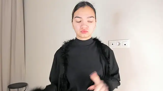 CoreenLuebbers online show from November 24, 7:52 am