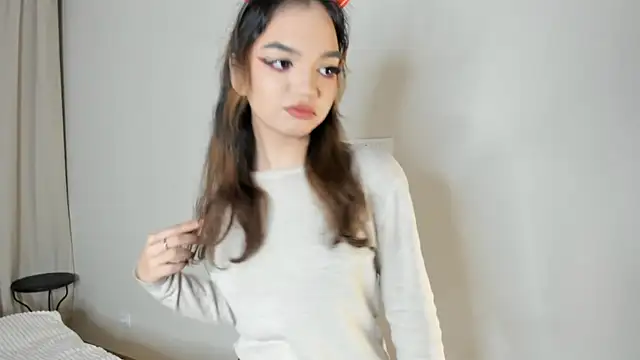 CoreenLuebbers online show from December 3, 7:05 am