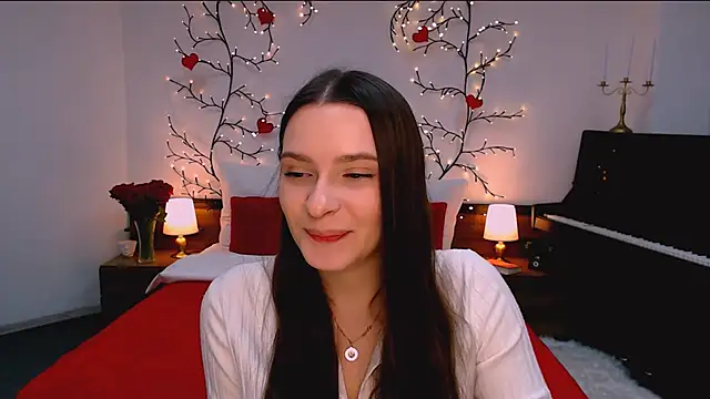 Snapshot of charming_berry chatting on November 28, 8:22 pm charming berry online show from November 28, 8:22 pm