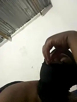 Snapshot of mrcougarfucker chatting on November 19, 9:59 pm mrcougarfucker online show from November 19, 9:59 pm