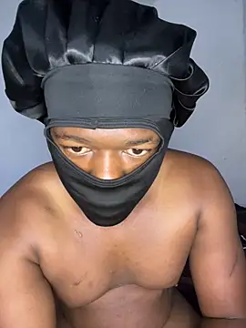 Snapshot of mrcougarfucker chatting on March 19, 9:35 am mrcougarfucker online show from March 19, 9:35 am