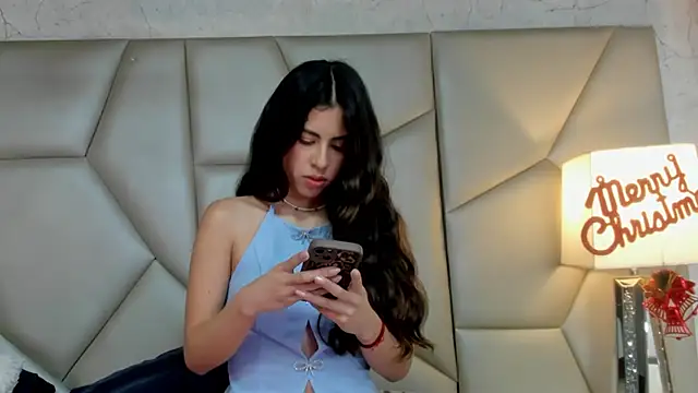 Snapshot of Be_curious chatting on November 28, 11:46 am Be curious online show from November 28, 11:46 am