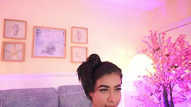 MeganLowell online show from March 3, 6:58 pm