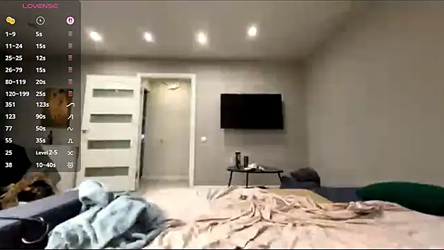 Snapshot of BlashInkMila chatting on November 28, 6:43 pm BlashInkMila online show from November 28, 6:43 pm