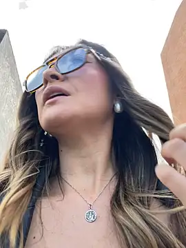 Snapshot of GeorginaBlack chatting on December 13, 7:53 pm GeorginaBlack online show from December 13, 7:53 pm