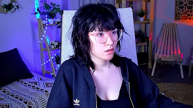 RickiOwens online show from February 11, 7:35 am