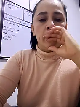 Snapshot of Sex_Annie chatting on April 21, 4:19 am Sex Annie online show from April 21, 4:19 am