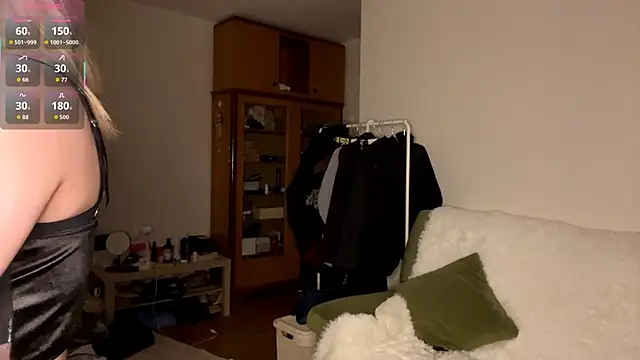 Snapshot of Selemene_ chatting on December 14, 6:34 pm Selemene online show from December 14, 6:34 pm