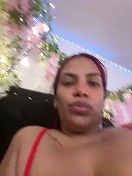 ArielleMillerr- online show from June 13, 5:22 pm