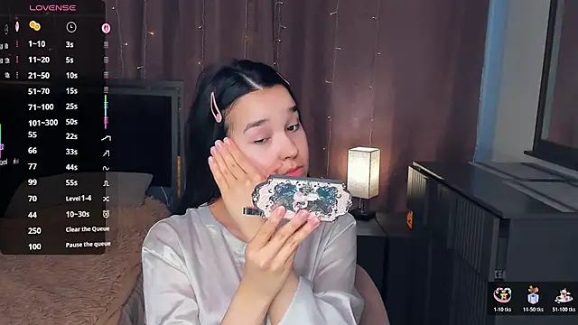 MeliaMelchiori online show from February 5, 9:36 am