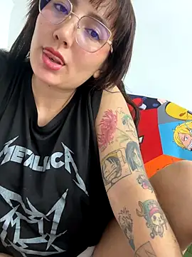 Snapshot of Arya_d chatting on December 1, 10:09 am Arya d online show from December 1, 10:09 am